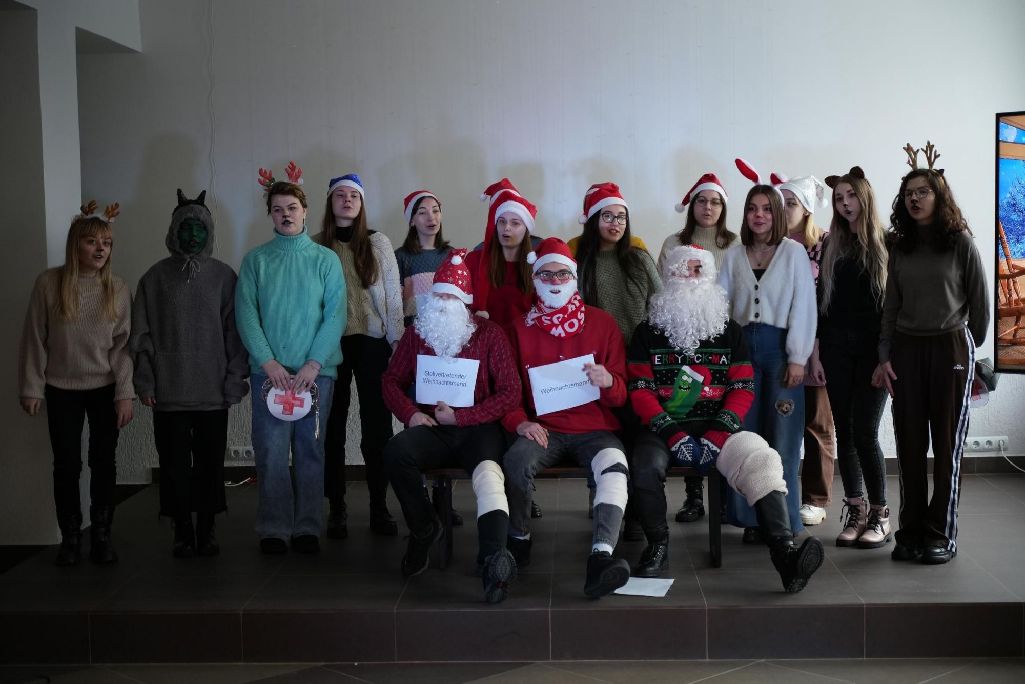 В СмолГУ прошло ежегодное лингвострановедческое мероприятие «Рождество»