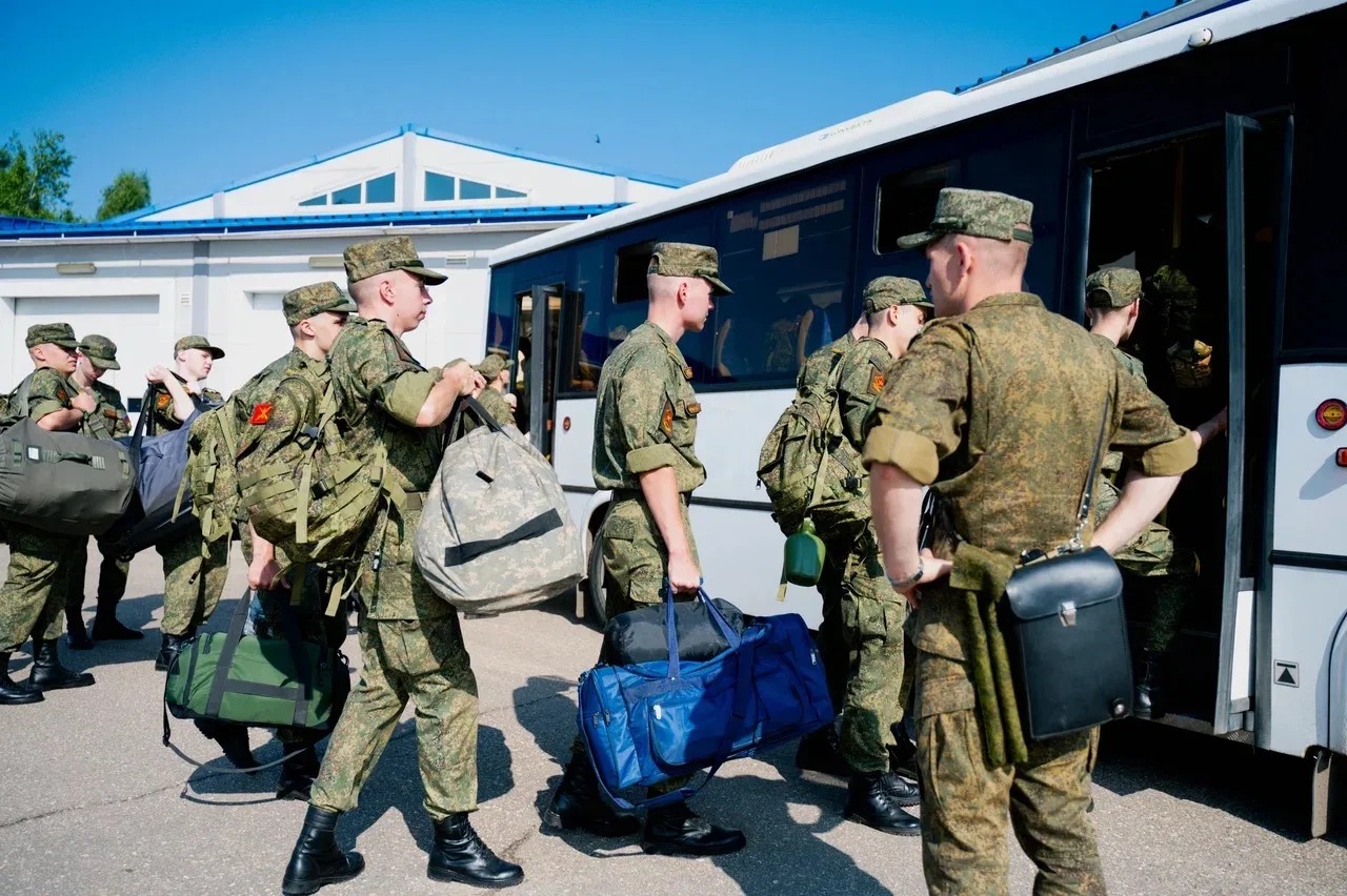 Обучающиеся военного учебного центра имени Героя Советского Союза Михаила Алексеевича Егорова отправились на учебные сборы