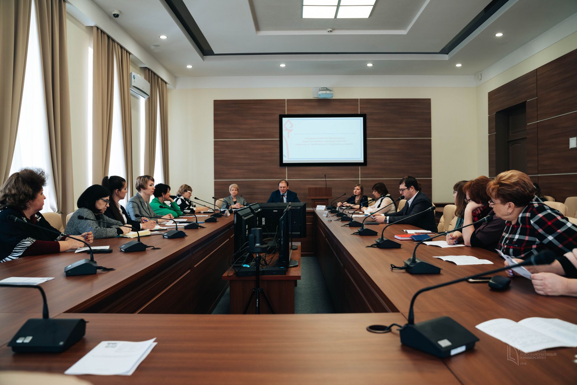 В СмолГУ прошло заседание социокультурного образовательно-производственного кластера Смоленской области