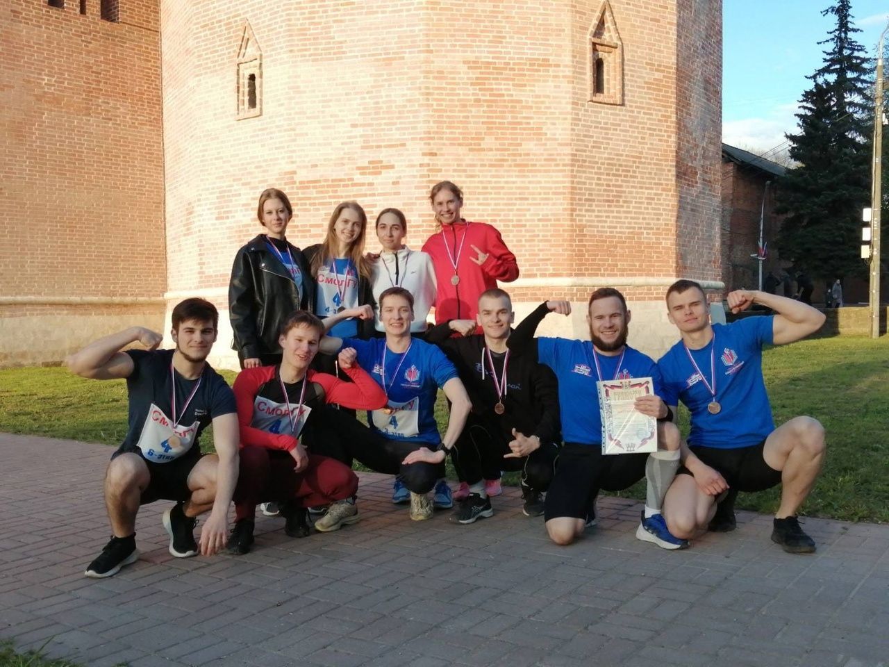 Команда СмолГУ стала бронзовым призёром легкоатлетической эстафеты «Победа».