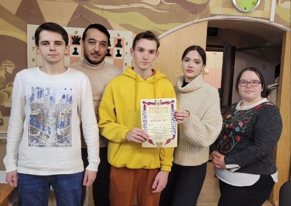 Студенты СмолГУ заняли второе место в соревнованиях спартакиады вузов Смоленска по шахматам