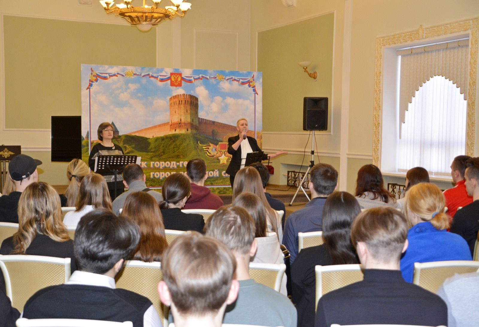 Студенты ФИП посетили урок мужества в УМВД России по Смоленской области