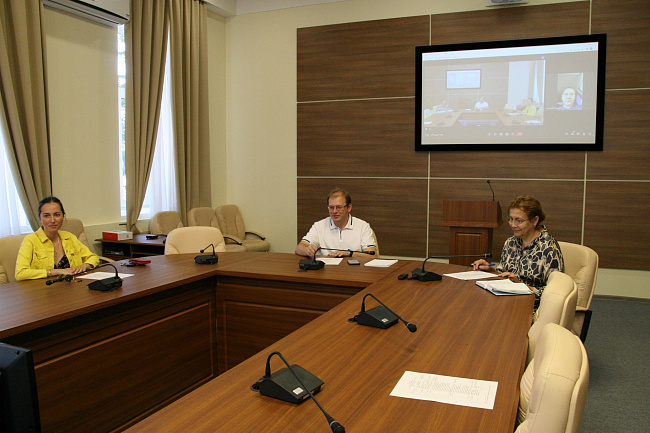 В СмолГУ состоялось первое заседание комиссии по образованию и науке Общественной палаты региона